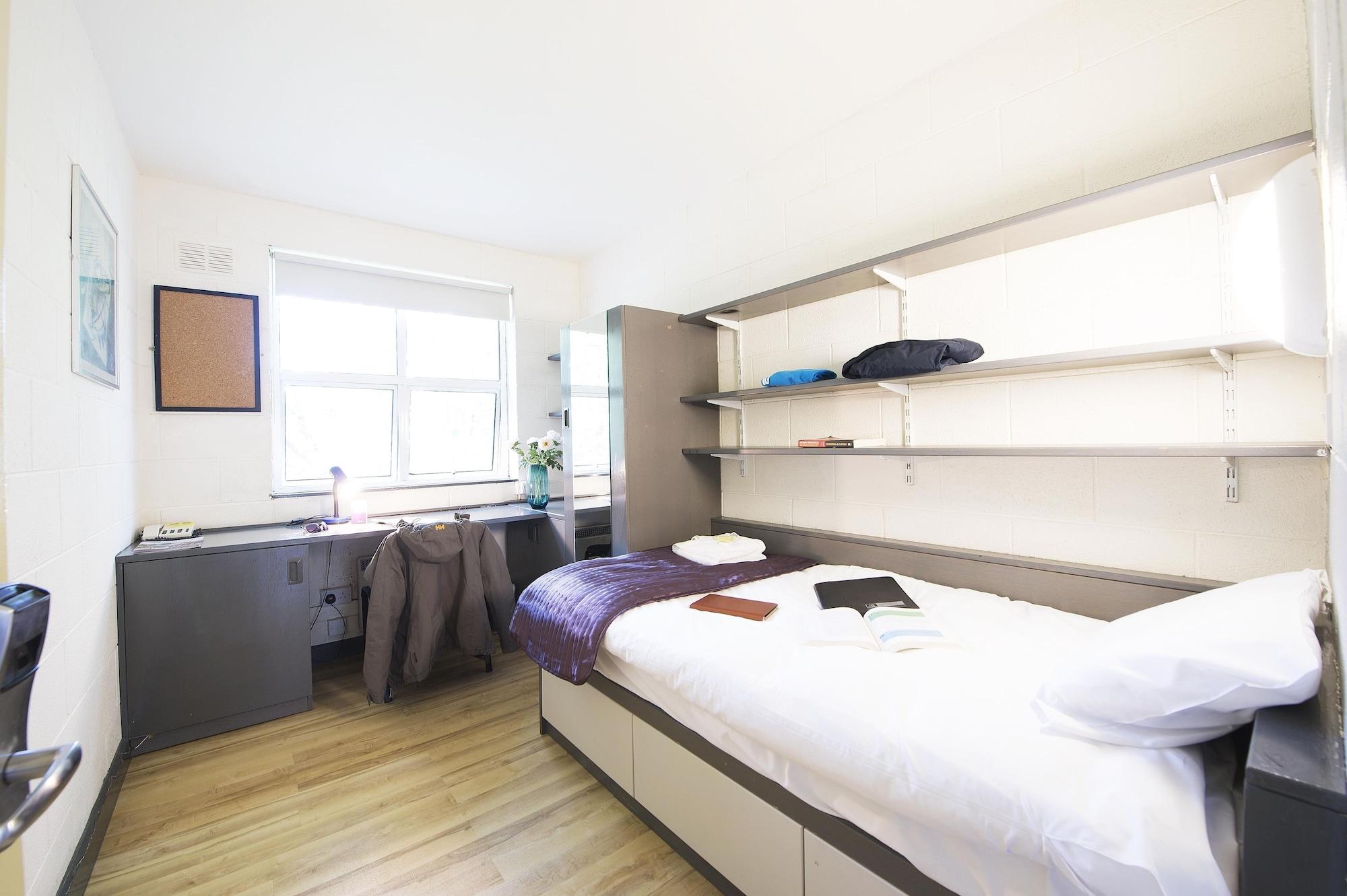 Corrib Village Apartments University Of Galway Dış mekan fotoğraf