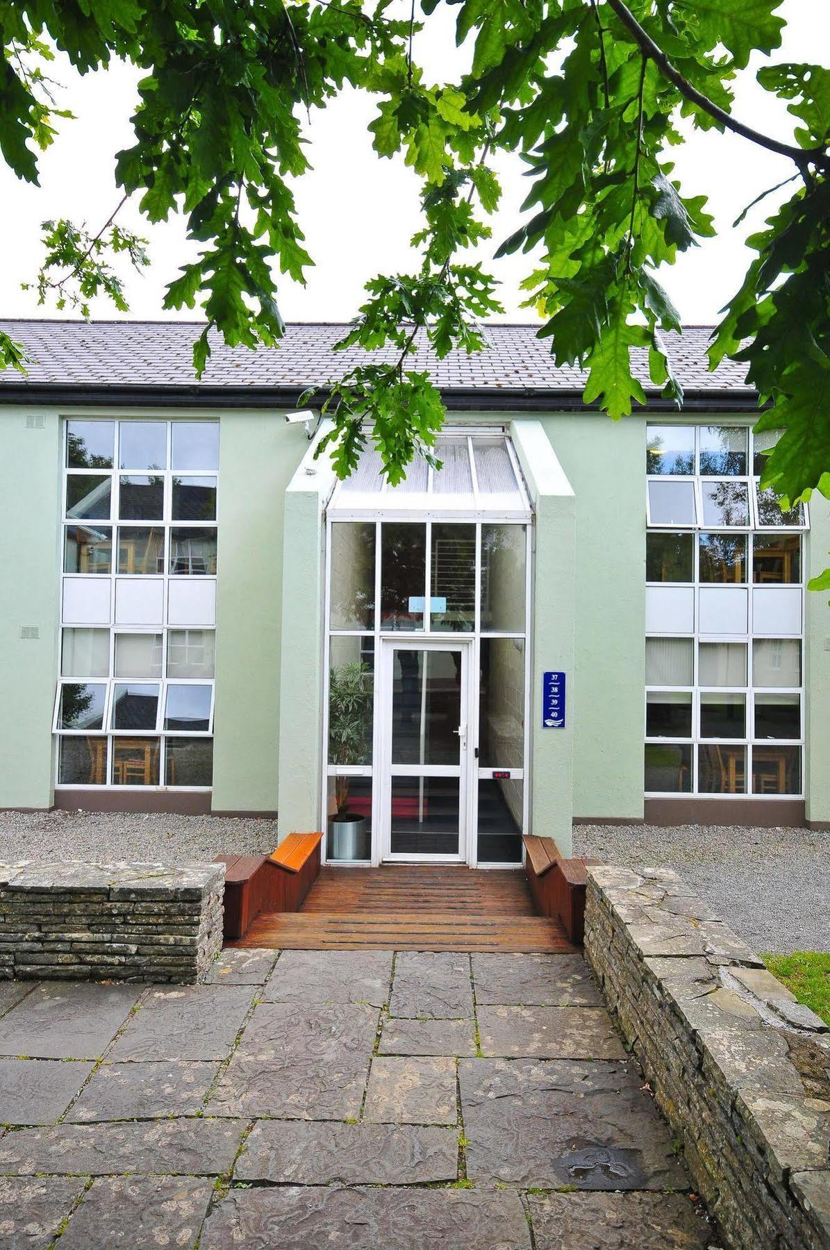 Corrib Village Apartments University Of Galway Dış mekan fotoğraf